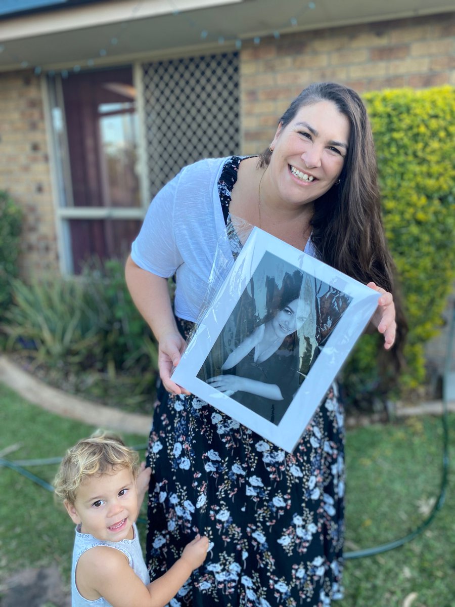 your_boudoir's tweet photo. Dropping off some gorgeous prints to this busy mumma, her prints are all ready to pop straight into a ready made frame! Perfect, and she got them just in time for Mother's Day ❤️ https://t.co/sCUdLe1x10