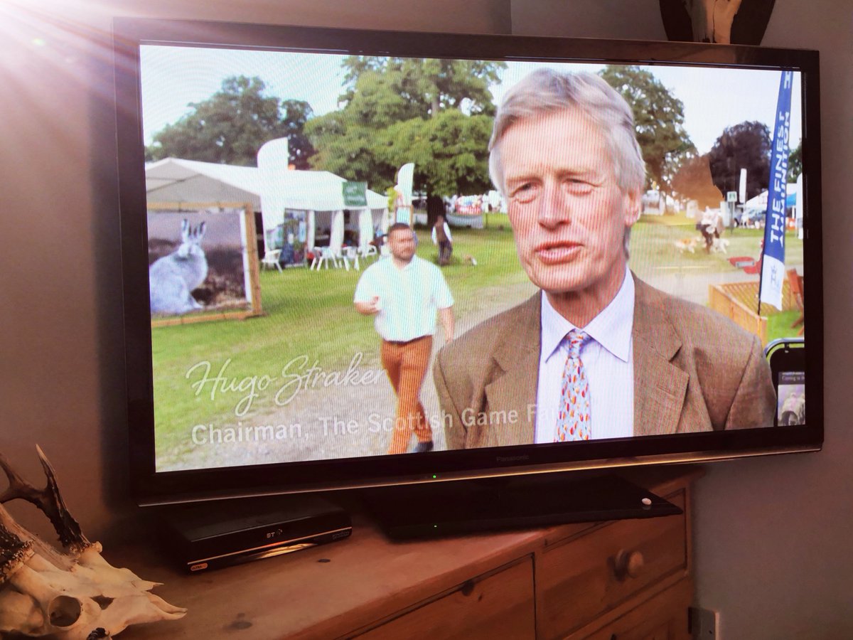 fishermodularuk's tweet photo. Look out for an unscheduled but #uncanny appearance by our Technical Director tonight in @farmcountryshow featuring our friends @woodmillgame at the @ScotGameFair !

#farminguk #wildfood #naturalresource #scottishgamefair #modular #deerlarder #gamelarder #photobomb #catwalk https://t.co/FA7tNSWhHb
