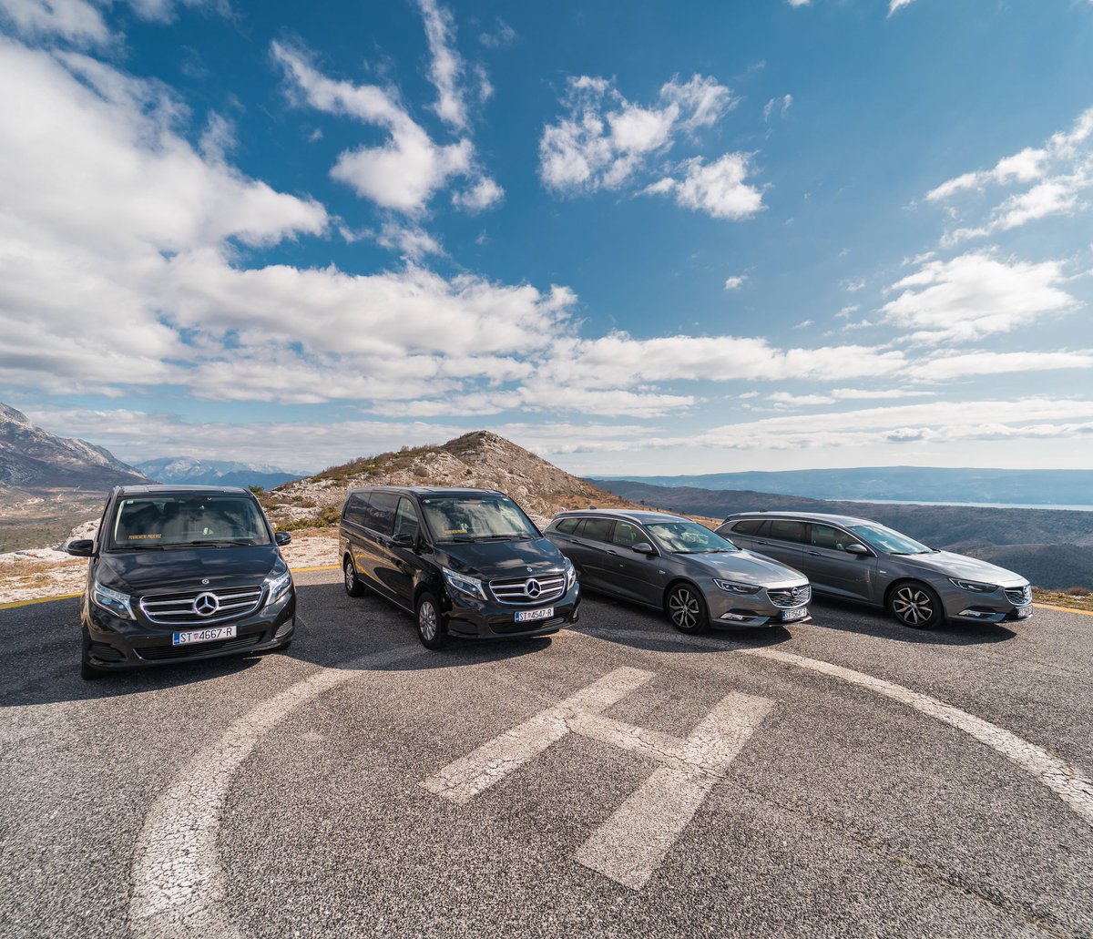 PrivateToursCro's tweet photo. Croatia Private Tours fleet includes only new and reliable quality vehicles. Our stylish and spacious vehicles can carry up to 8, 16 passengers and combine the highest level of comfort and safety while traveling! 

#CroatiaPrivateTours https://t.co/9SAgGYAnfP