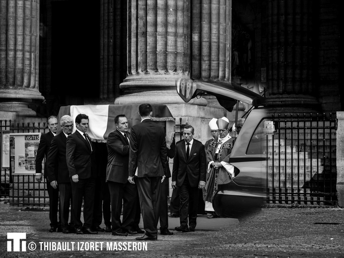 [ THREAD PHOTO 10/16 ] 30/9/2019 – Obsèques de Jacques Chirac. Les yeux du monde sont braqués sur le Saint-Sulpice où personnalités politiques, dirigeants internationaux et citoyens sont venus rendre hommage à l’ancien président de la République.