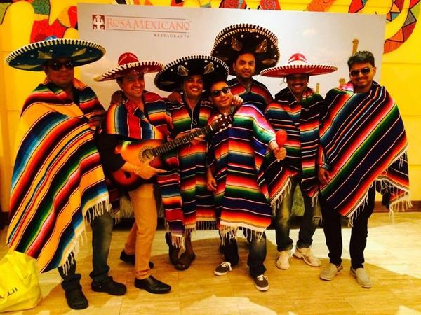 CreatorsXb's tweet photo. TB! During 2014 abroad Trip with gang... 
#Master 
#ThalapathyVijay https://t.co/NmnGGOQM3B