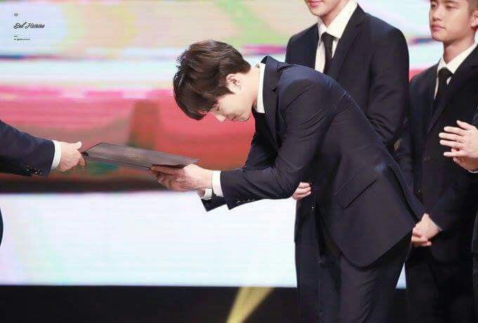 Junmyeon is known for showing his sincerity despite being a member of one of the biggest groups to ever exist by doing a full 90 degree bow when receiving awards.