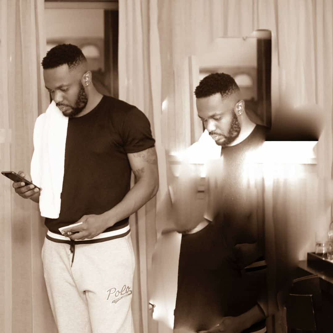 R2beesP's tweet photo. Capation this photo.......Mr President God King Omar Sterling 💦 @Paedeezy @Mugeezxkamikaze @r2bees🔫🥂 https://t.co/nyi3xLCsfO