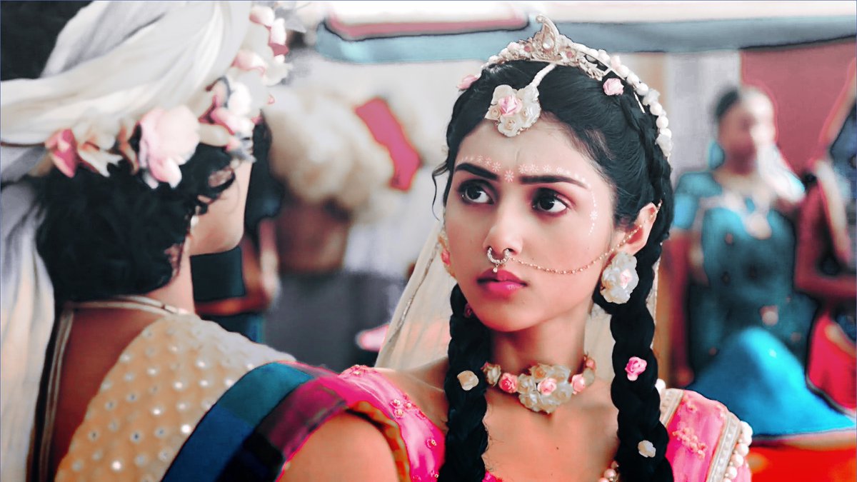 "jo main dikhta hoon, voh main hoon nahi; aur jo main hoon, uske liye dekhne ki aawashyakta hi nahi"... #RadhaKrishn