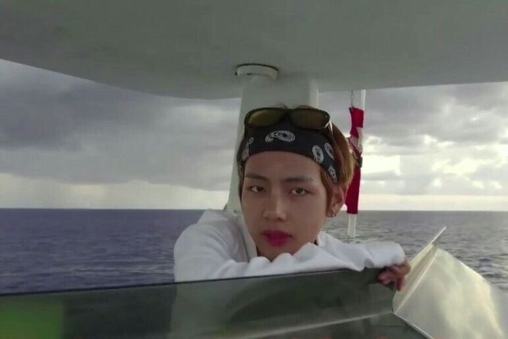 taehyung as your travel buddy— a thread