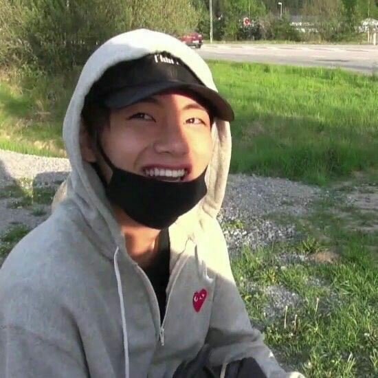 taehyung as your travel buddy— a thread