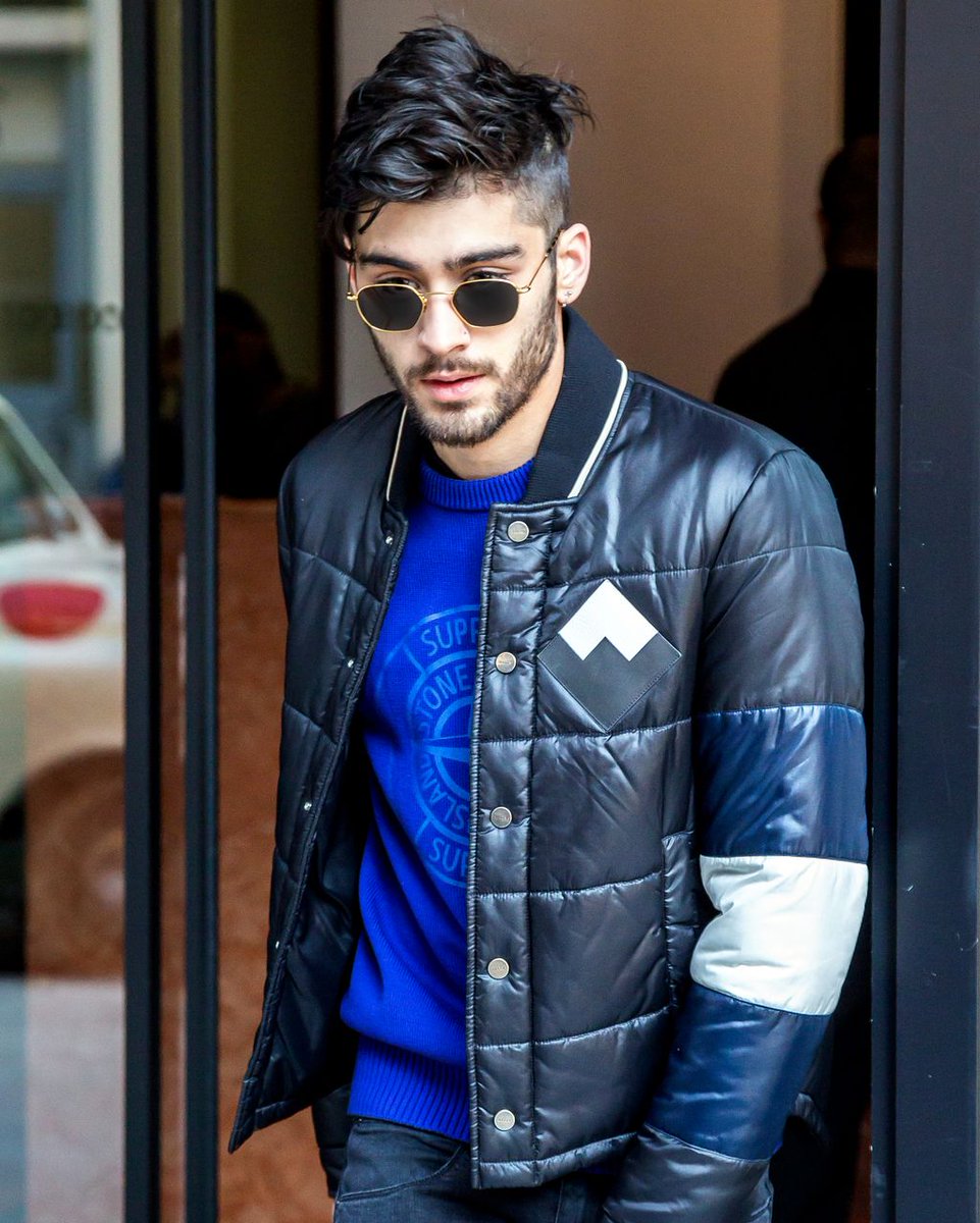 Get the frames worn by Gigi Hadid, Kendall Jenner, Beyoncé, Zayn, and more. PS: They're FINALLY back in stock. Shop now: buff.ly/35EUVVu