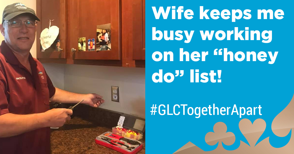 GunLakeCasino's tweet photo. 🙃Not sure if work or home keeps him more busy!🙃
From our family to yours #GLCTogetherApart
(Message from Glenn - Engineer) https://t.co/hcQh9LfcG6