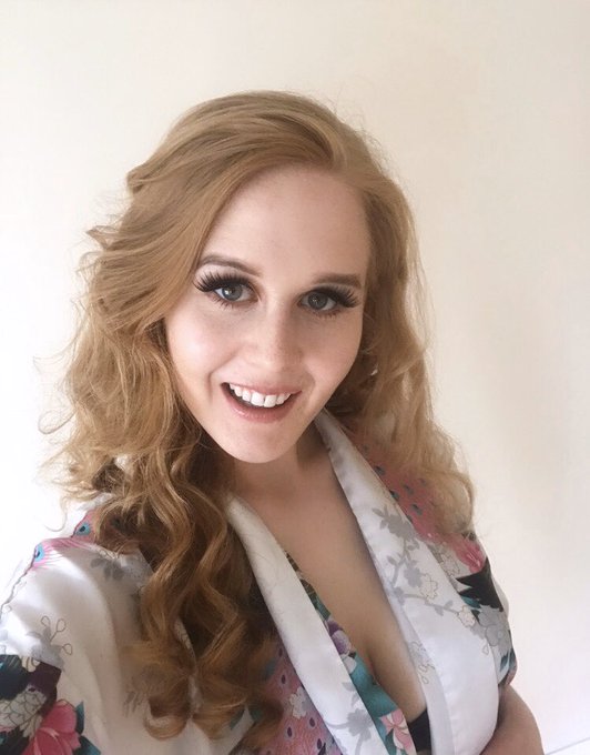 Filming some more exciting product reviews for Lingerie Lowdown today!  You can check out my profile<a href="/tag/model"class="tags"><span>#model</span></a><a href="/tag/filming"class="tags"><span>#filming</span></a><a href="/tag/stayhome"class="tags"><span>#stayhome</span></a><a href="/tag/covid19"class="tags"><span>#covid19</span></a>