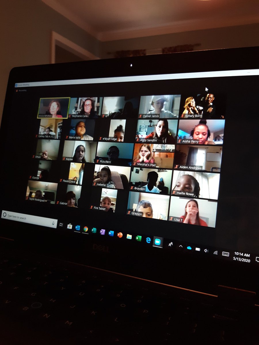 drcaracelo's tweet photo. Hanging out with some awesome kiddos and teachers discussing careers! @PitnerCounselor @MrsAbbySandlin @kelsborn @PattyUcciferri #pitnerpride https://t.co/E5b3xD5R9C