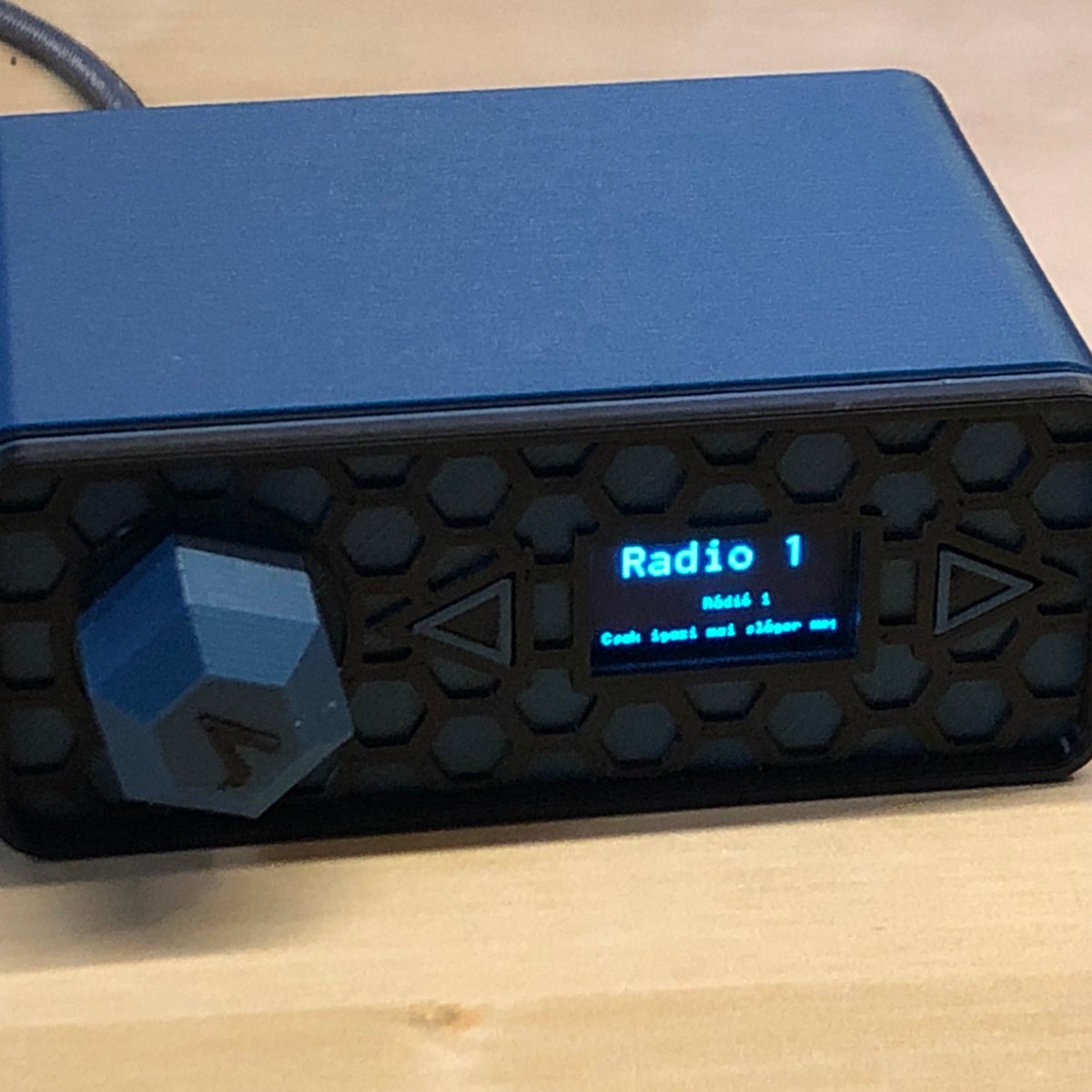 PrototypeBayHQ's tweet photo. Would you 3D print a web radio? Balint Kostyal designed one and shared all the information (including the electronics) what You need to make one! Check out his album for details:
https://t.co/tfS6gwoMeF
#PrototypeBay #3Dprinted #3Dprinting #3dprint https://t.co/nLUyIas4hq