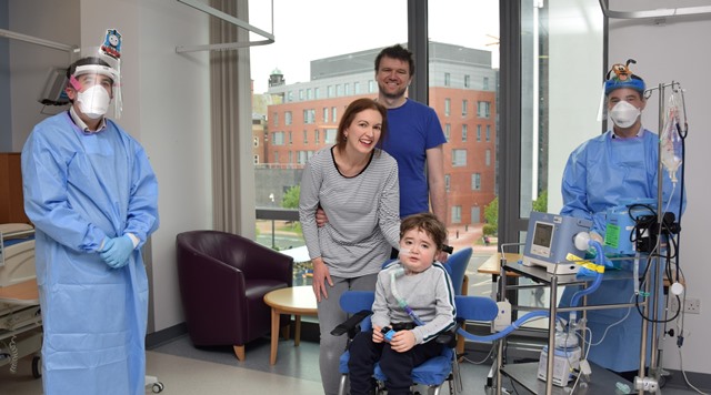 After 9 months, little Joseph Nicholson has finally got to go home from hospital following a life-saving double lung transplant. In a UK 'first' doctors used an 'ECMO' machine as a bridge while he was waiting for a donor. Read his brave journey <a href="/NHSBT/">NHS Blood+Transplant</a>     
newcastle-hospitals.org.uk/news/news-item…