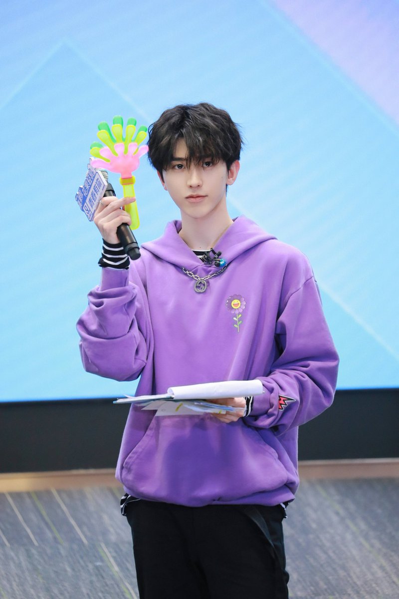 cai xukun, a thread;