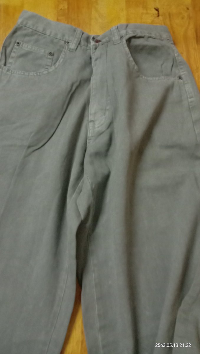 Premiumm44's tweet photo. กางเกงทรงลุง มือ1. 180บาทรวมส่ง
เอว25-26 สะโพก40-43. ทักมาขอรูปเพิ่มเติมได้นะ
#โล๊ะเสื้อผ้า #โล๊ะตู้ #โล๊ะตู้เสื้อผ้า  #กางเกง��รงลุง #กางเกงวินเทจ https://t.co/7ATfG3vw5P