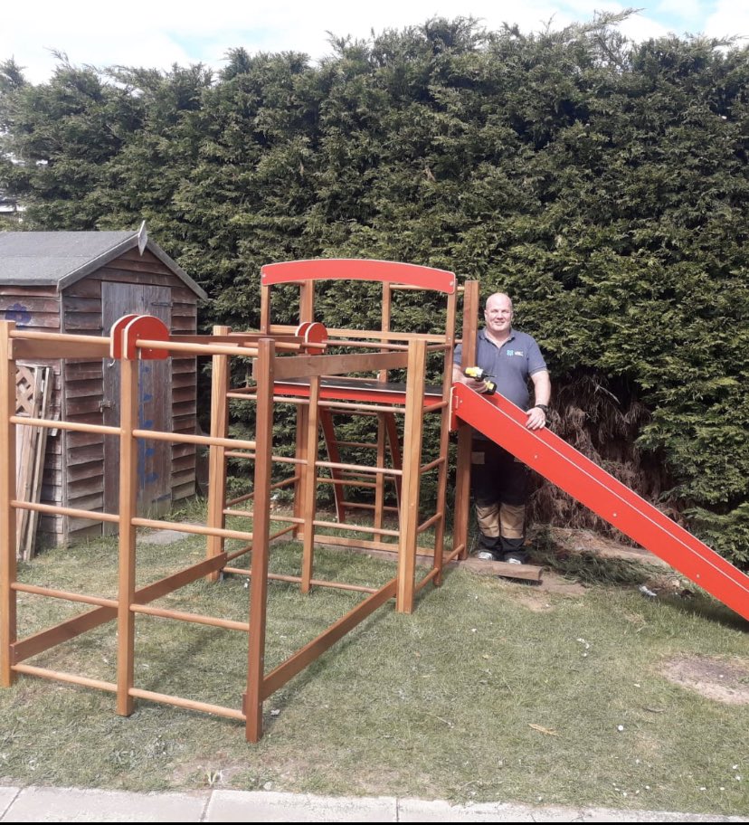 Link_Cont's tweet photo. Great to see our engineers giving back! Warren one of our TiV engineers used his free time one evening to build this climbing frame at Ysgol Pen Y Bryn nursery in North Wales.Well done to Warren for helping your local community #weareteamlink #communityfocussed 👏🏼 https://t.co/BVmOLXFS2s