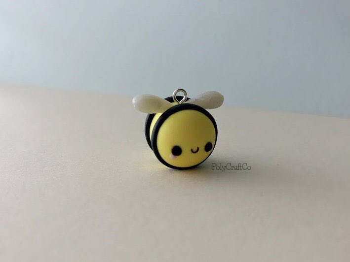 co_poly's tweet photo. 👀 Look who buzzed back into my #etsy shop: Bumble Bee Charm - Polymer Clay 🐝 
#bee #bumblebee #polymerclay #charm #jewerly #polycraftco #claycharms #claycreations #handmade #etsyshop #handmadejewerly #honeybee #polymerclaycharms https://t.co/vSHlvWU3YT https://t.co/IcDF1DhidL