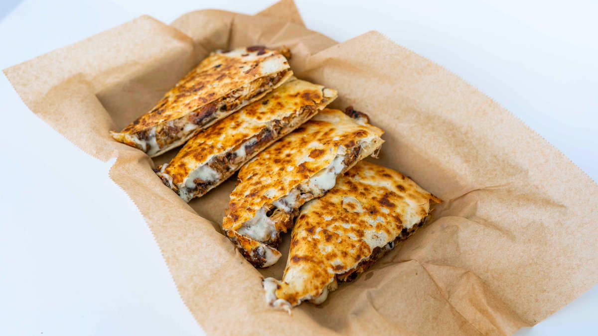tiagostacos's tweet photo. RETWEET FOR A CHANCE TO WIN A QUESADILLA

WINNER WILL BE CHOSEN TONIGHT https://t.co/i0JIh1hT3n