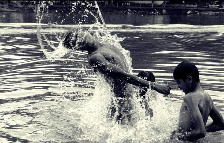 PaaniKaTeeka's tweet photo. Water is the most #powerful #gift to mankind. It has also kept us #sanitized through these difficult months.

Ayiye Hum Sub Saath Milkar, Iss Desh Ko #PaaniKaTeeka Lagayein !!

#Global #pandemic #WashYourHands #WaterIsLife #waterpower #CoronaWarriors #values #Respect https://t.co/yATlu9fPif