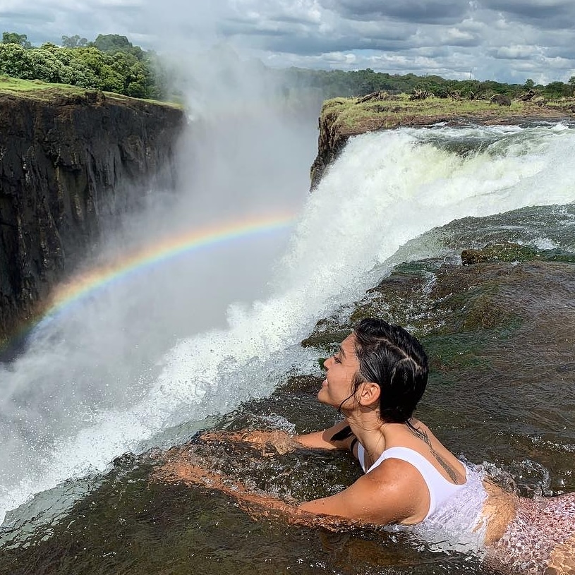 GirlieTravel's tweet photo. Hey Girlie we see you #devilspool #victoriafalls #zambia #zimbabwe #waterfalls #rainbows 
#heygirlietravel #heygirlie #travelaccessories #womenstravelaccessories #travelpouch #cosmeticbag #toiletrybag #luggagetag #passportwallet #passportholder #geleyemask #globetrotter #travel https://t.co/bODG4cEagt