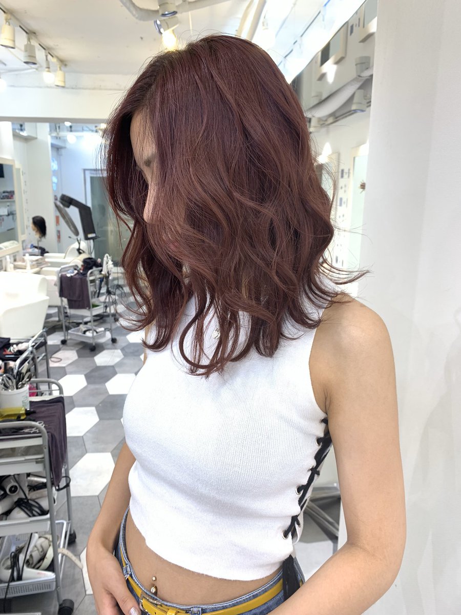 ayanennen312's tweet photo. パープルカラー🌸🌷🌸🌷
場所⏩Lapis池袋店
時間⏩11時〜21時
ご予約はDMまたは、店℡0369129066までよろしくお願いします💌
消毒や換気は十分させて頂いてますが、無理のない程度に🙏🏼
#美容室
#美容院
#Lapis
#ヘアカラー
#カラー
#ブリーチカラー
#エクステ 
#シールエクステ
#トリートメント https://t.co/afDnthIXT4