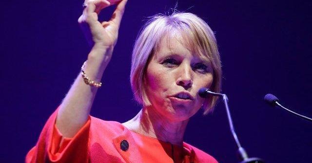 Le SNI réagit aux annonces du CNS: "Vous avez eu du temps pour préparer, maintenant vite une liste claire de professions !" #Sni #CNS #Coronavirus <a href="/SNI_be/">SNI</a>
 trends.levif.be/economie/entre…