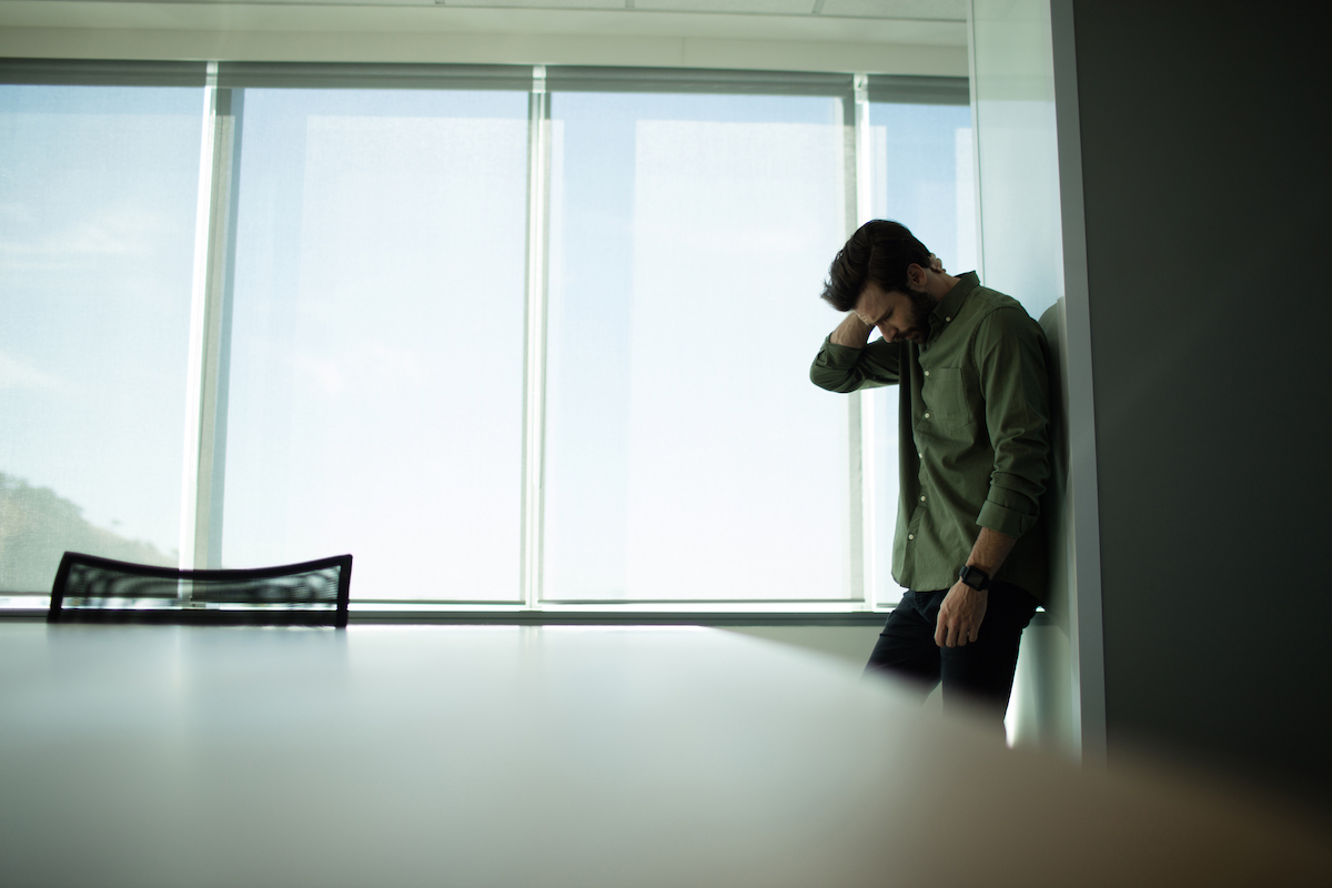 Telespine's tweet photo. May is Mental Health Month and now, more than ever, we need to find ways to improve our mental health. There is a link between back pain and poor mental health. Learn more here: https://t.co/XREeALtRzi

#breakthestigma #MentalHealthMonth #backpain #depression #telehealth https://t.co/AmJvNS8oWm