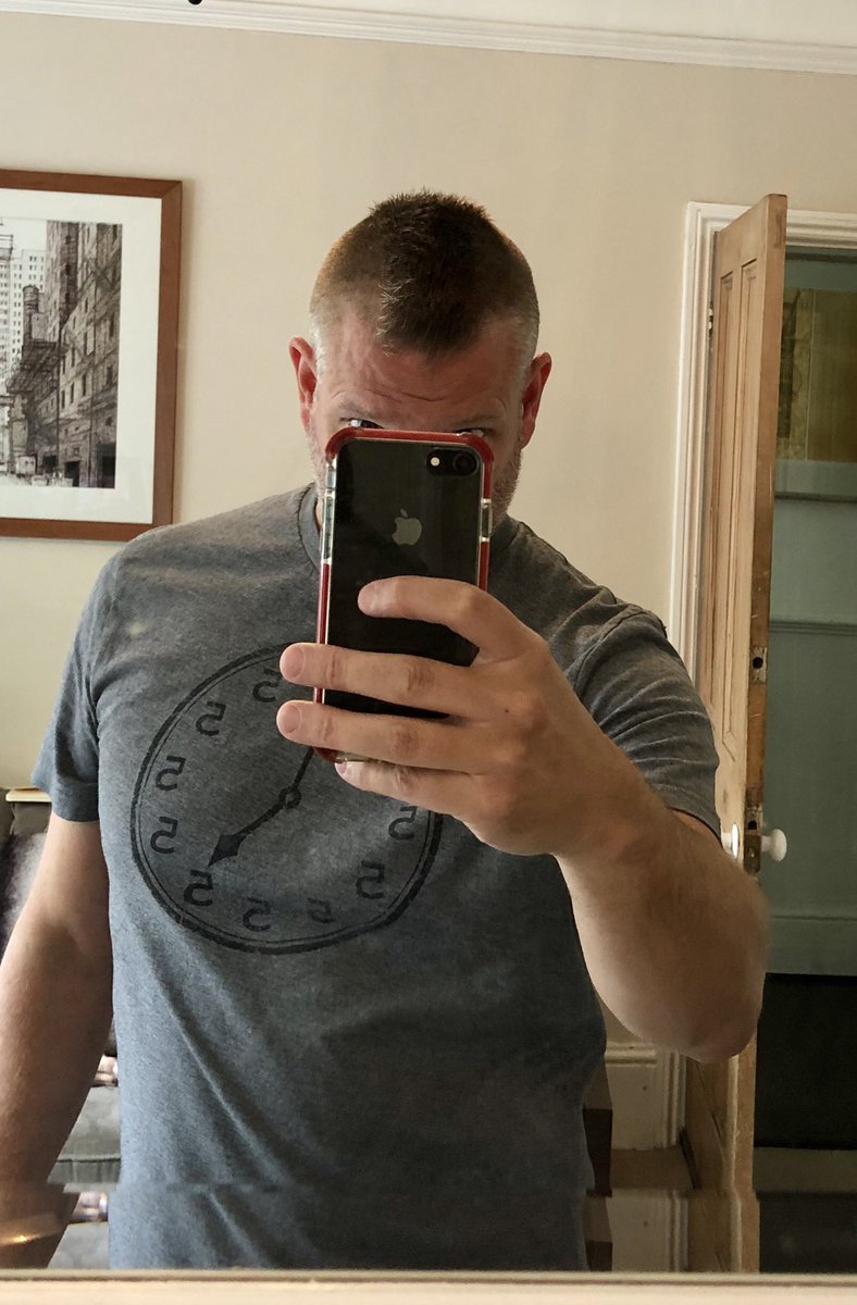 jkdundas's tweet photo. Me: Abby, fancy cutting my hair for me after lunch?
Abby: Sure dad, how do you want it?
Me: Don’t care as long as its not a full on skinhead...

A pseudo @JoeMarler it is then 😂 https://t.co/X3PhujJQSk