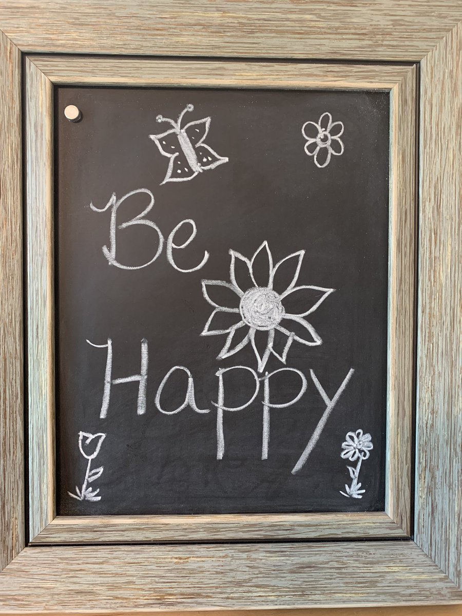 amears81's tweet photo. ❤️🌻🦋 Be Happy! ☀️🌷 #behappy #onefamily https://t.co/0J1oxFxwwf