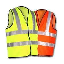 endsarsrivers's tweet photo. To win an Ikwerre girls heart is very easy! 

All you need is to join task force, buy her Port Harcourt Bole and wear your high visibility vests always.

She go fall yakata for you 😍

#PHTwitterCommunity https://t.co/PRoXXNonhb