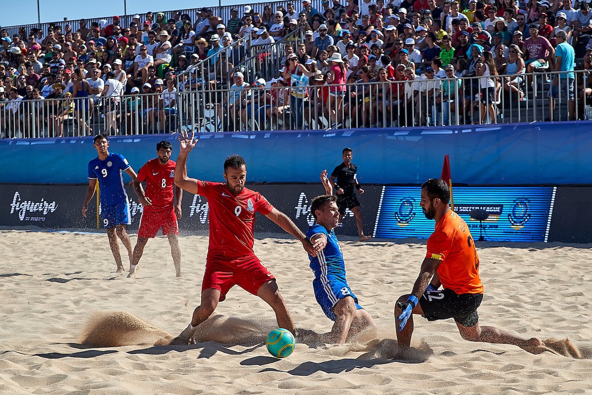 BeachSoccer_WW's tweet photo. 📸 Here are some awesome #beachsoccer action snaps from last season for you to swipe through...but let's see if you can name the: 

🏟️ Competition (Easy 😊)
📍 Location (Medium 😐)
🗓️ Matchday (Hard 🥴) 

🤔🤔🤔 https://t.co/LTDDzDsLX8