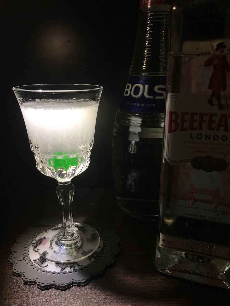 だじー セブンスヘブン 名前惚れしてからずっと気に入ってるショートカクテル 朧気に立ち消えていく濁り そしてジンの風味にマラスキーノの不思議な甘さと僅かなグレープフルーツの酸味 大好きなカクテルの１つ カクテルの日 カクテルの日だから好き