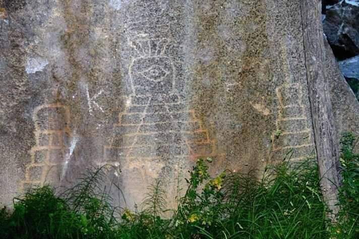 inscriptions which were destroyed during the conversion of the local population to Islam in the 14th and 15th centuries AD. Even today, these inscriptions are easy to find in the villages located mainly on the east bank of the Indus, but they are in a state of disrepair.