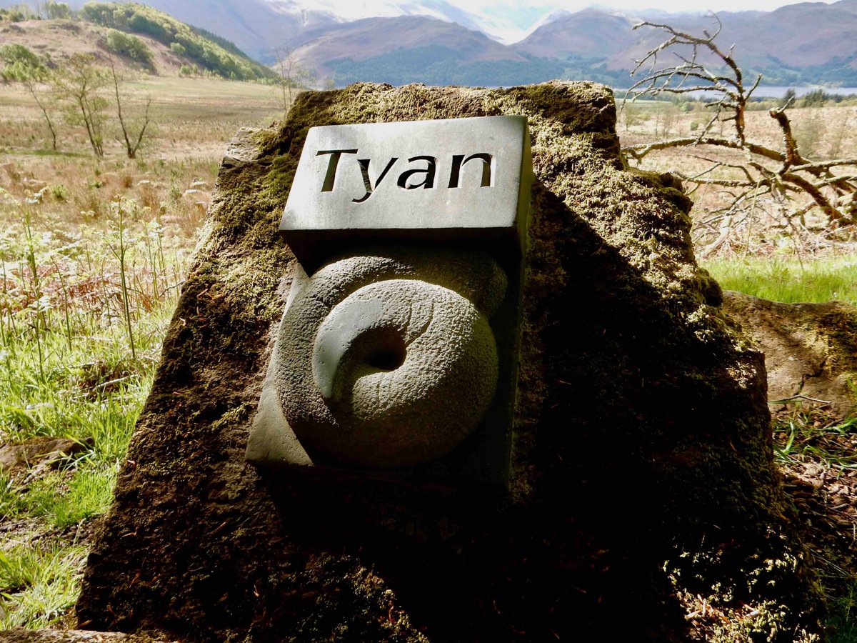UllswaterFelt's tweet photo. #MayPhotoChallenge @FeatureCumbria My #numbers are #Yan #Tyan #Tethera #Herdwick stones on the #UllswaterWay, carved by Charlotte Ruse. They are part of the #Ullswater Way #HeritageTrail https://t.co/5UyLFKS3Yy
