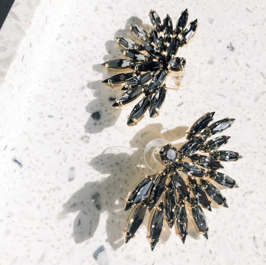 TheReadyPretty's tweet image. About to bust these out for my next Zoom meeting, because at this point.. why not? One of my favorite shots from a mini-shoot we did with Caprice Decadent US last year. #readypretty #chicandstrategic #productphotography