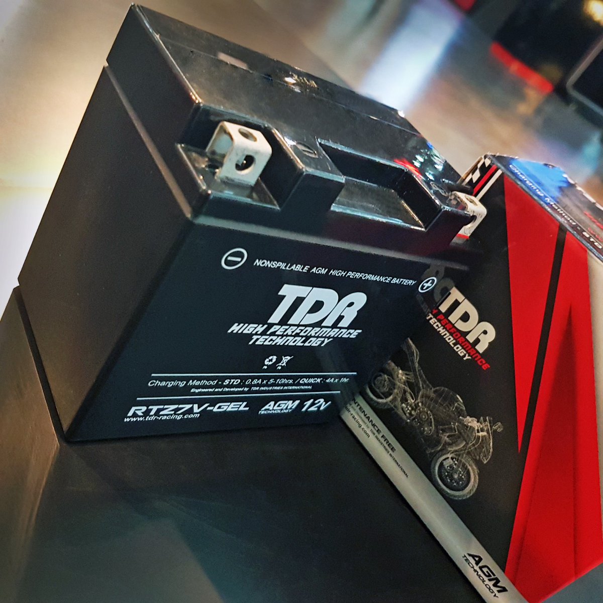 TDR_RACING's tweet photo. TDR Sealed GEL Battery with AGM Technology provides stable and long lasting electrical solutions for your motorcycle.
.
HET start from : Rp.290,000 Order online at @oneteamstore 👉 https://t.co/GsttEoFF6S
.
#UpgradeYourMotorcycle #PerformanceLovers #MaximizingPerformance #Power https://t.co/TyEdwOTd3j