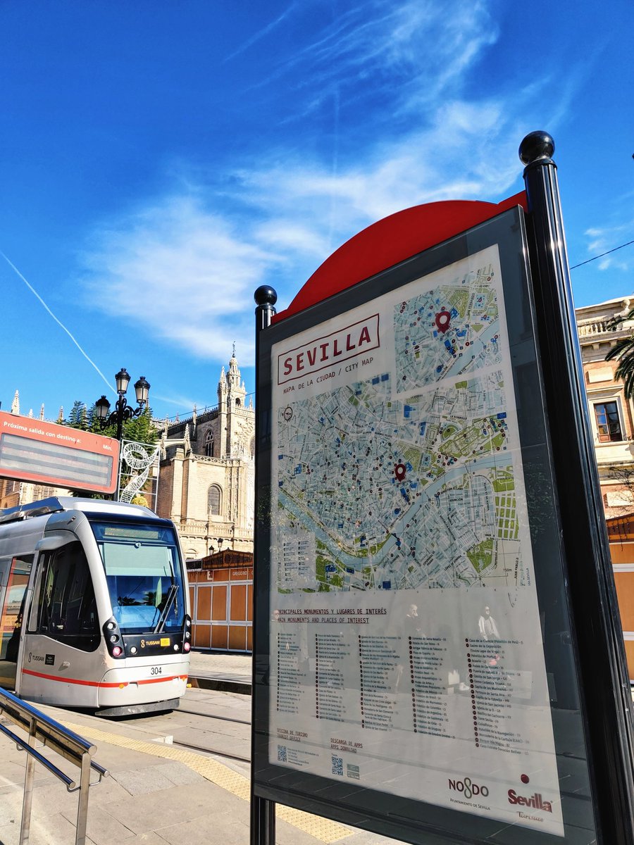 Also the boulevard in that area is a great place to roam around & sightseeing.Check out homemade tea leaves concotion, Sevilla's famous nougat & delicious pastries 