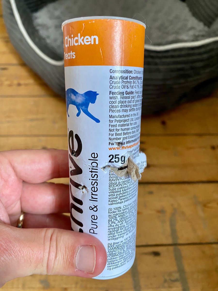 A worrying development in @weeclaire and I’s household <a href="/ThrivePetFoods/">Thrive Pet Foods</a> 😂