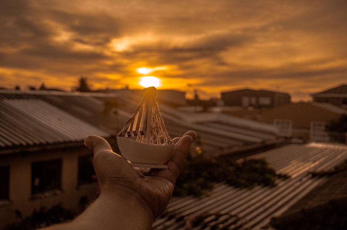 toxicity112's tweet photo. Lockdown is what’s happening bello world hope you not missing me too much #day48oflockdown #sunrise https://t.co/o3mpQyy8yT