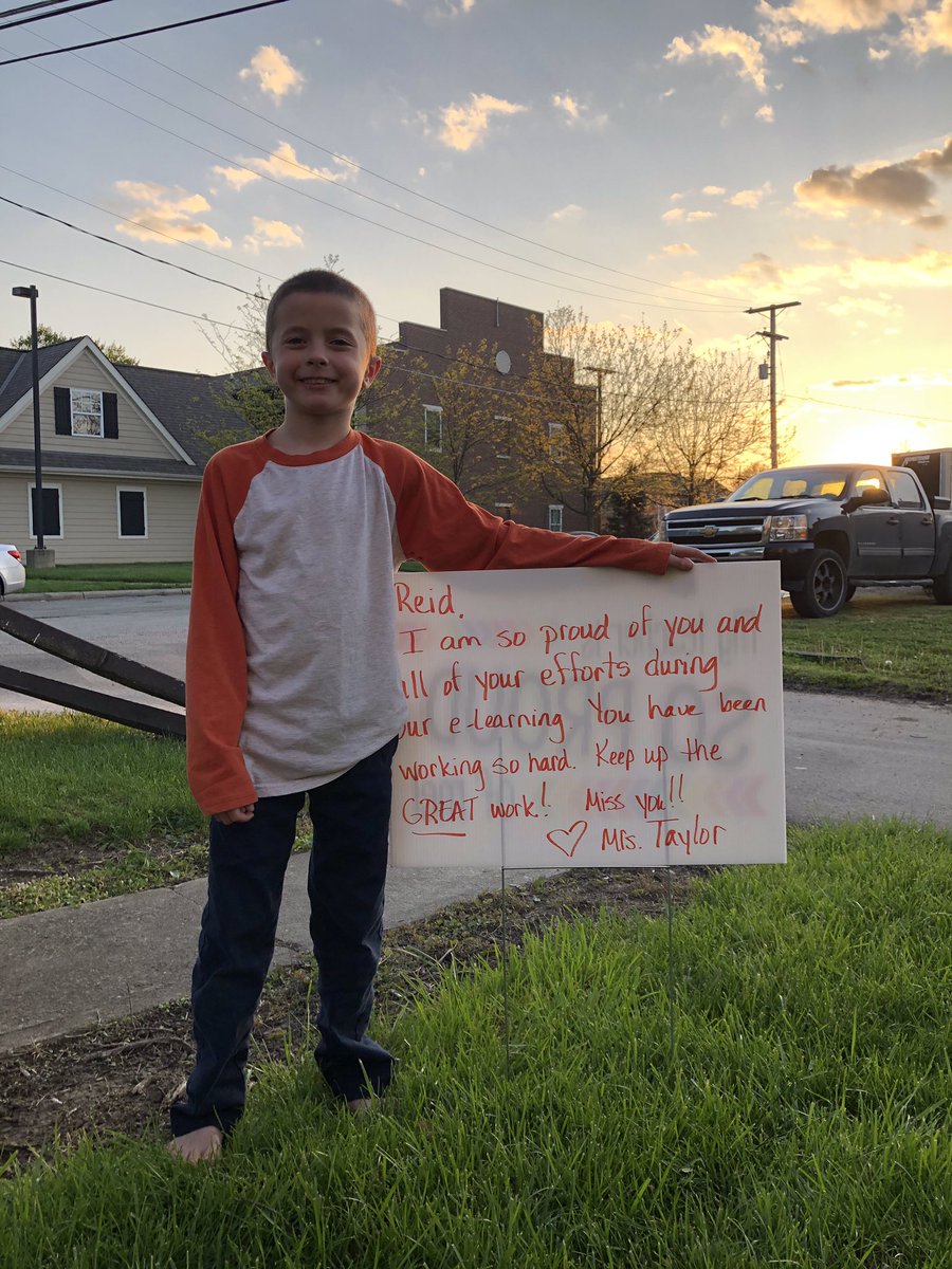 KMenhall's tweet photo. What a awesome surprise for Reid❤️✏️!  Thank you Mrs Taylor for being there for Reid and his classmates!  @AveryGators1 https://t.co/cI22GGLcM2