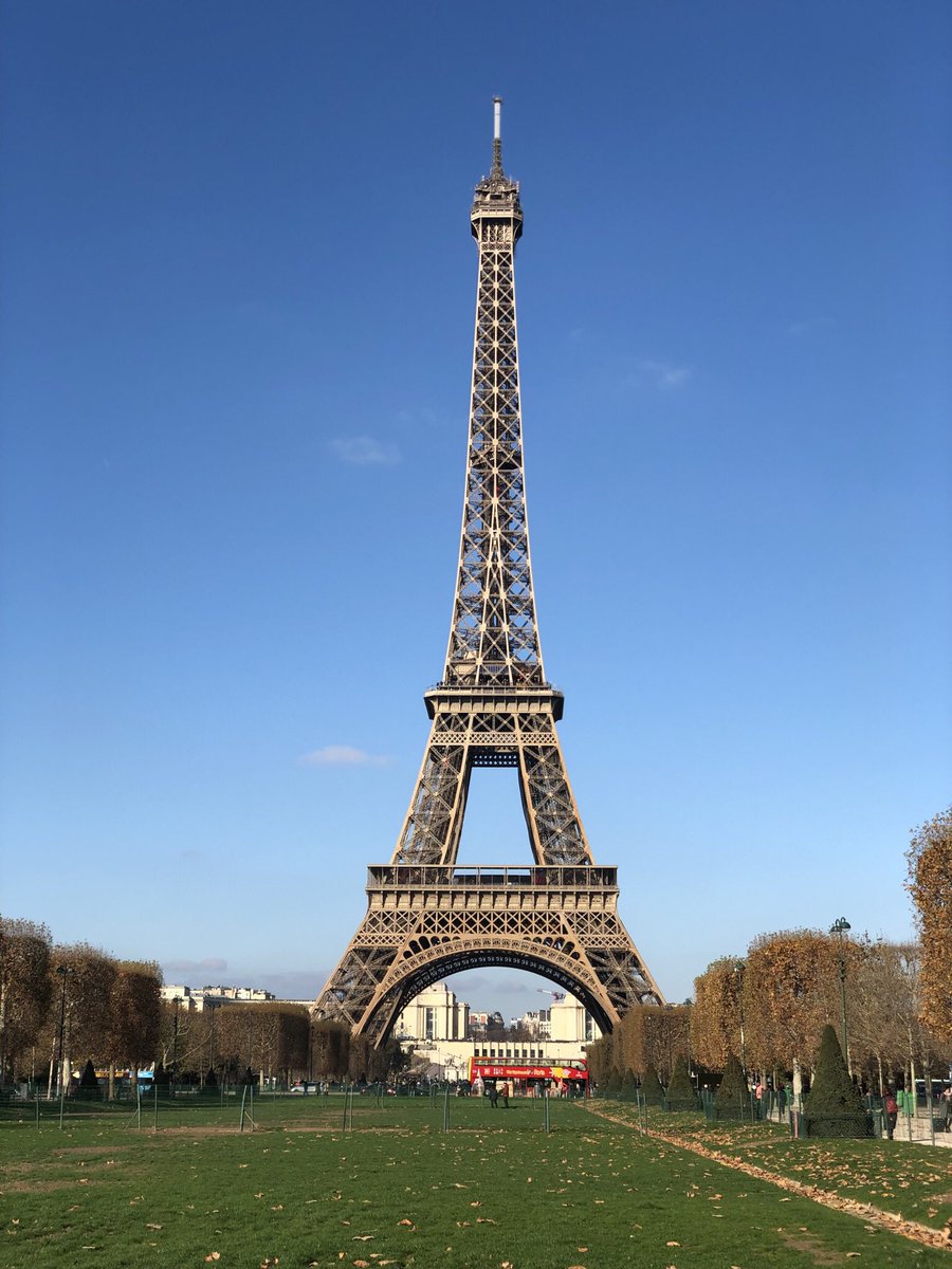 minta_tabiblog's tweet photo. 【パリ/Paris】🇫🇷 

✔︎エッフェル塔

#minta #minblo #mintabi #travel #trip #sightseeing #vacation #paris #eiffeltower #france #みんた #みんブロ #みん旅 #みんたの旅ブロ #旅行 #個人手配 #海外旅行 #観光 #パリ #エッフェル塔 #フランス https://t.co/0C1j3k25I8