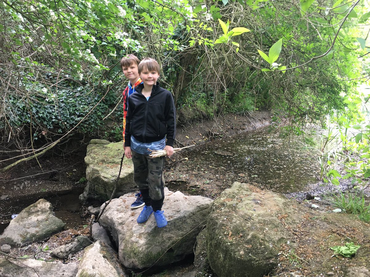 robertsonem's tweet photo. @LongMeadowSch @MissSurgett @MissCockroftLMS morning adventures after google classroom lesson. So lucky to live alongside linear park. https://t.co/OjMr5JWBeE