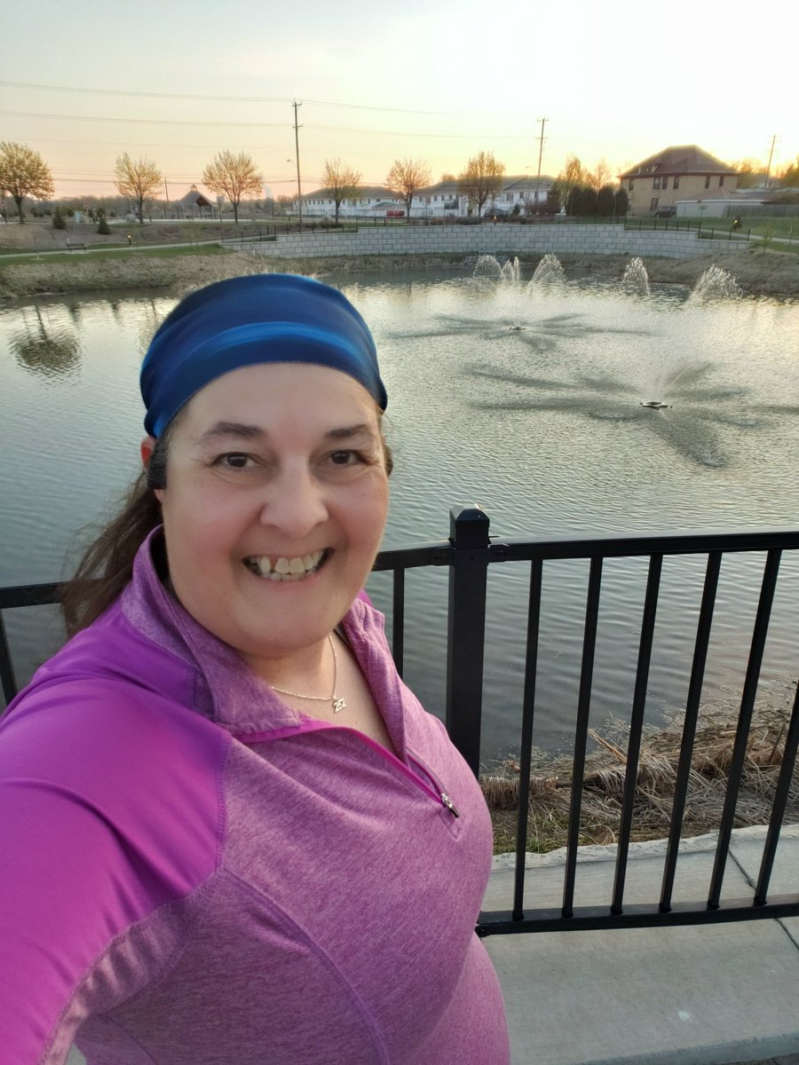 runnergirl1612's tweet image. Knee still tender so 2 miles was perfect. It's a bit cool but such a lovely morning. Just me &amp;amp; the birds this morning 😊 Even though it's cool out I still get heated up so I wore my @buff_usa buff to keep the sweat out of my eyes. #BuffBR #Buff #BibChat #BibRavePro