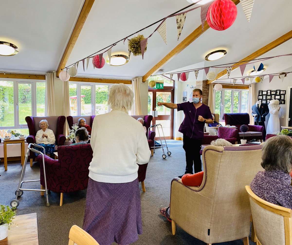 Dawson_Lodge's tweet photo. Stretching those arms & legs this morning 🕺💃👌 🤗🌈#Here4OurResidents #Wednesdaymotivation #keepingfit #beatingisolation @Dawson_Lodge @AnchorHanover @AnchorJobs @CareQualityComm @Link_ages https://t.co/dGy3iKMd8V