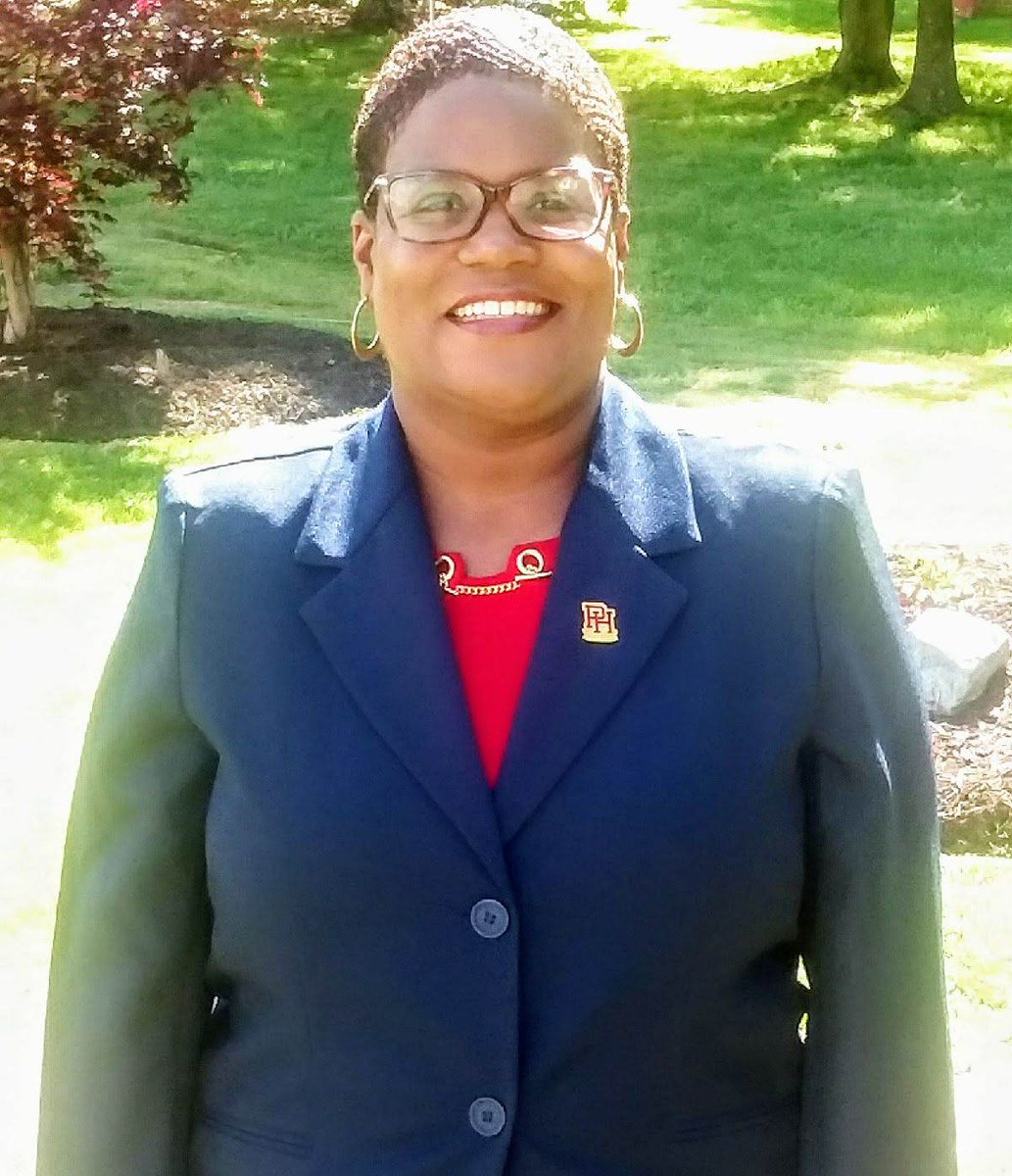 Congratulations! Ms. Burrell was named Patrick Henry's newest assistant principal for the 2020-2021 school year.  Ms. Burrell joined the PHamily this past year as an instructional coach. Good luck to Ms. Burrell as she takes over her new role! #PHamily #uniPHied