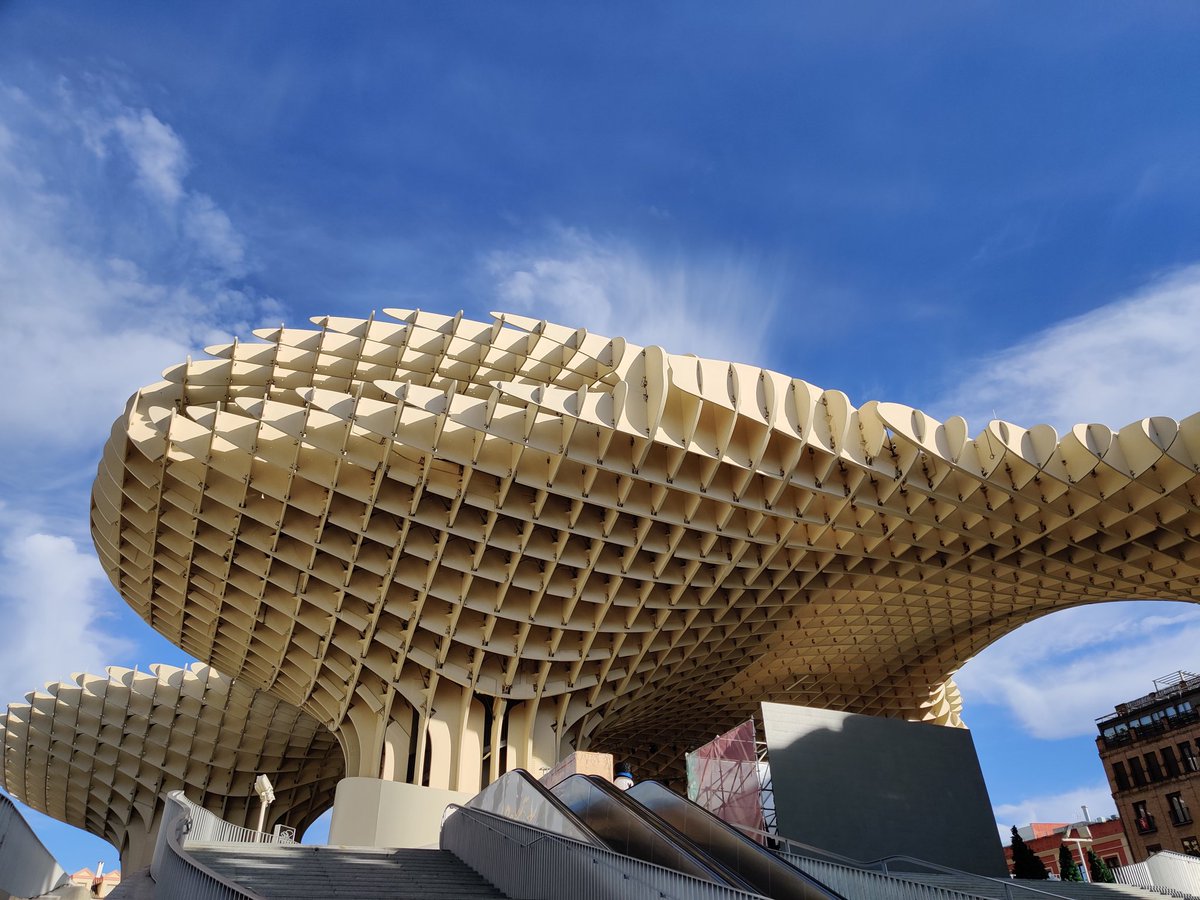 This is another iconic structure in Sevilla. It is known as Las Setas or Metropol Parasol. It is a wooden structure & there is actually a viewing platform up top.