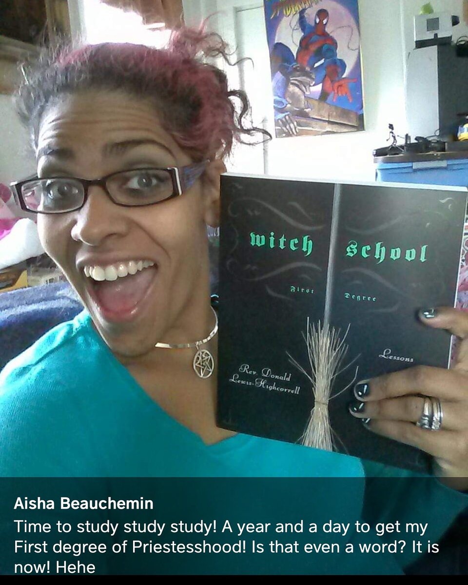 PaganIdaline's tweet photo. Wow! Look at this gurl from Outer Court! I just got my first degree book in 2013. Who knew my life would change?
#correllian #correlliantradition #clergystudies https://t.co/pHLc44rDs0