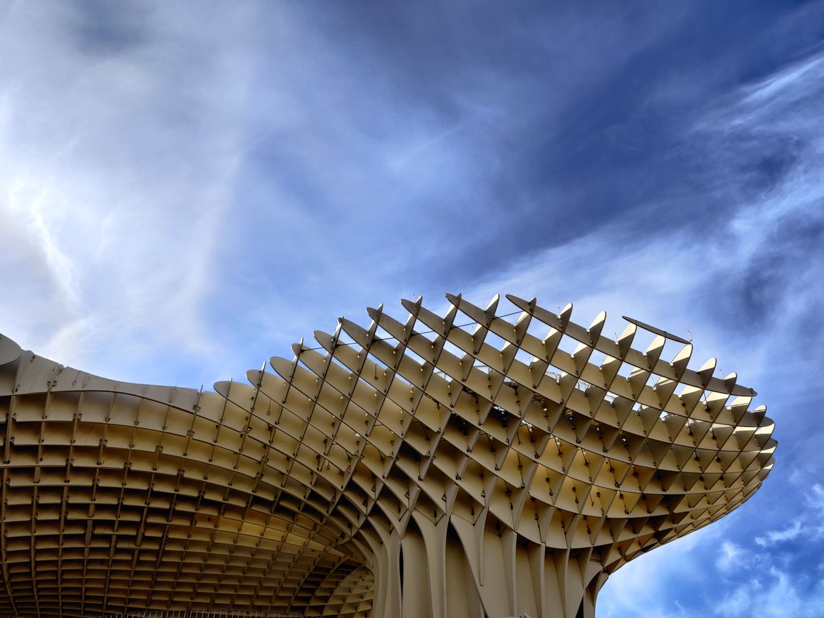 This is another iconic structure in Sevilla. It is known as Las Setas or Metropol Parasol. It is a wooden structure & there is actually a viewing platform up top.