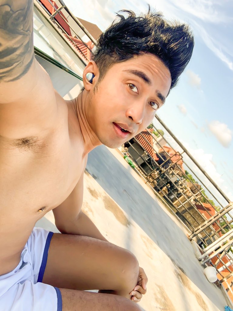 adetyoz's tweet photo. Sunny day #gottenmorgen https://t.co/PAsUVZuIpt