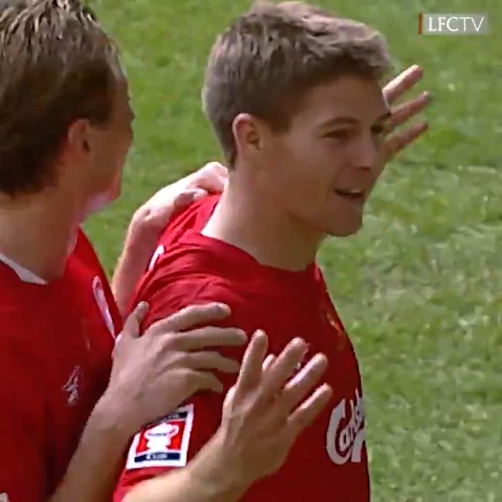 Happy Birthday, Steven Gerrard!

CAPTAIN. LEADER. LEGEND. 
