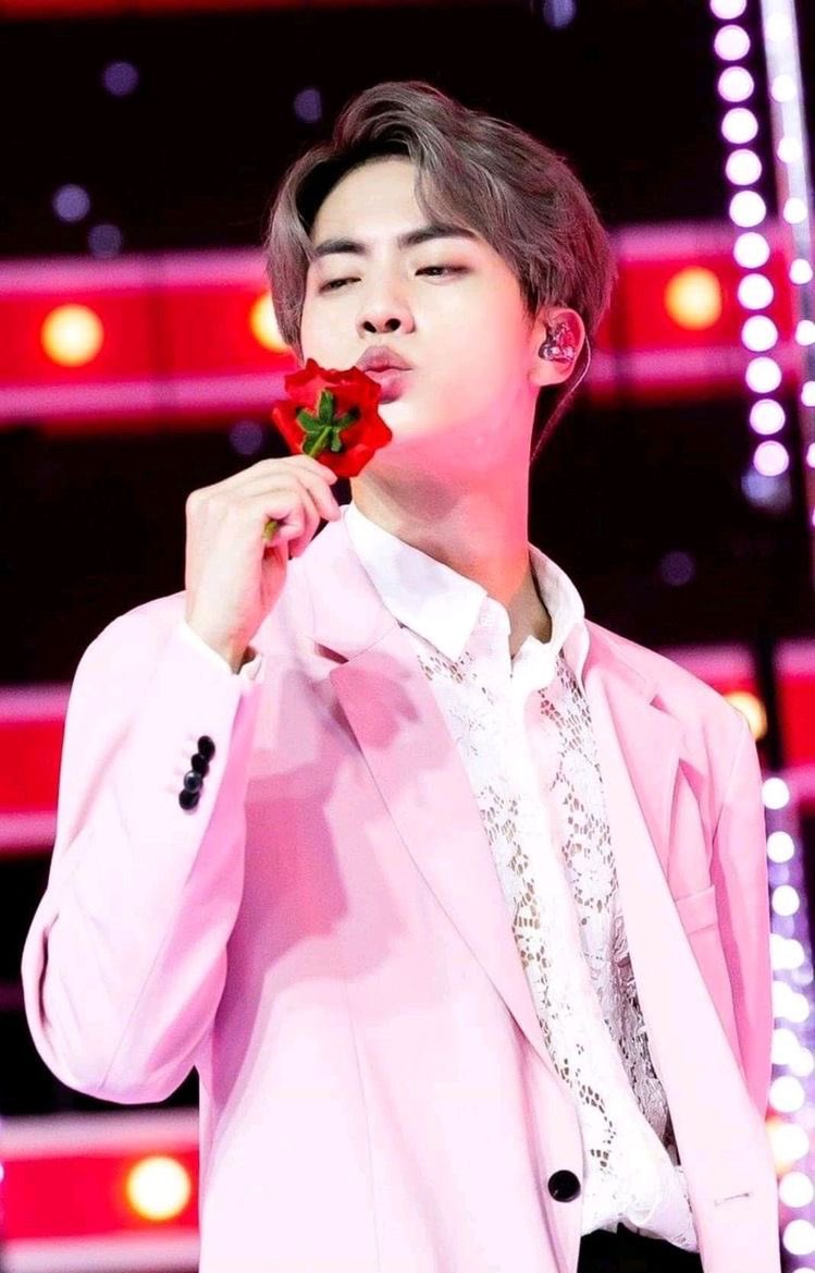 A thread of Jin being pretty in pink  because it’s needed.  #방탄진  #방탄소년단진  #JIN  #석진  #BTS  